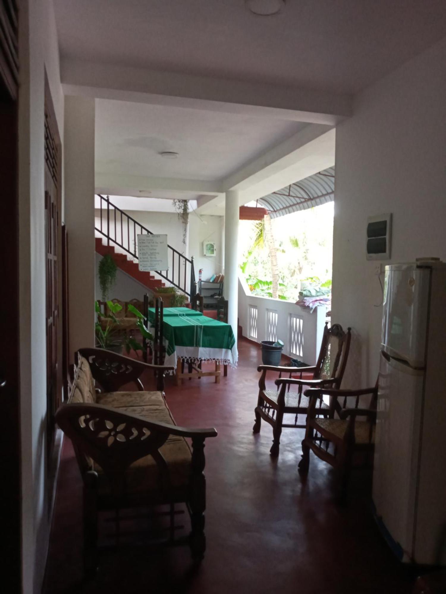 Pravindi Guest Home Mirissa Exterior foto