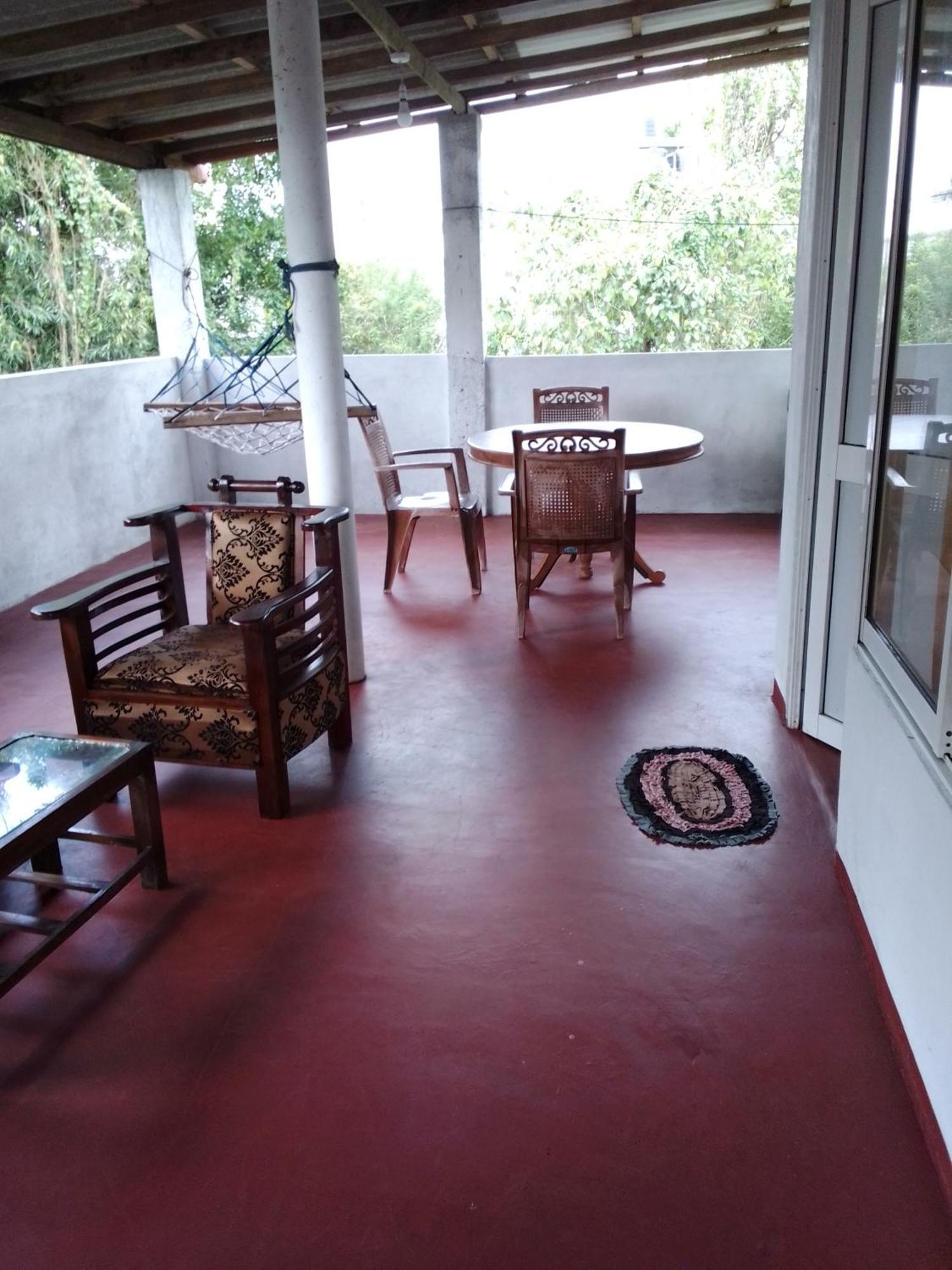 Pravindi Guest Home Mirissa Exterior foto